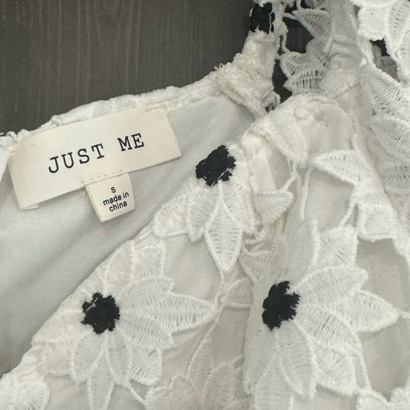 Vici Lace Floral Dress - Small - Picture 4 of 5